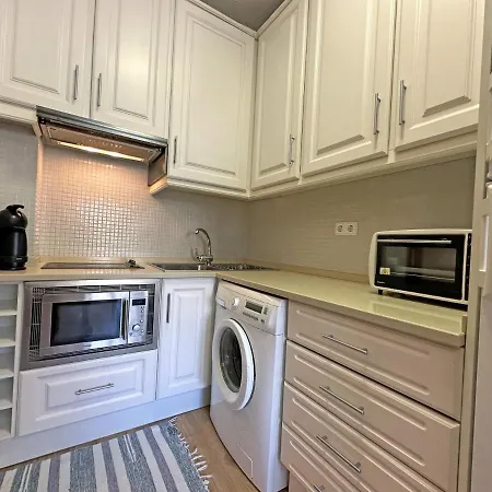 Apartment Oura *